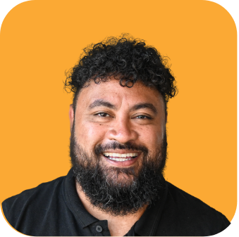 Portretfoto van Dax, lid van de mediëntenraad.