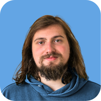 Portretfoto van Lars, lid van de mediëntenraad.